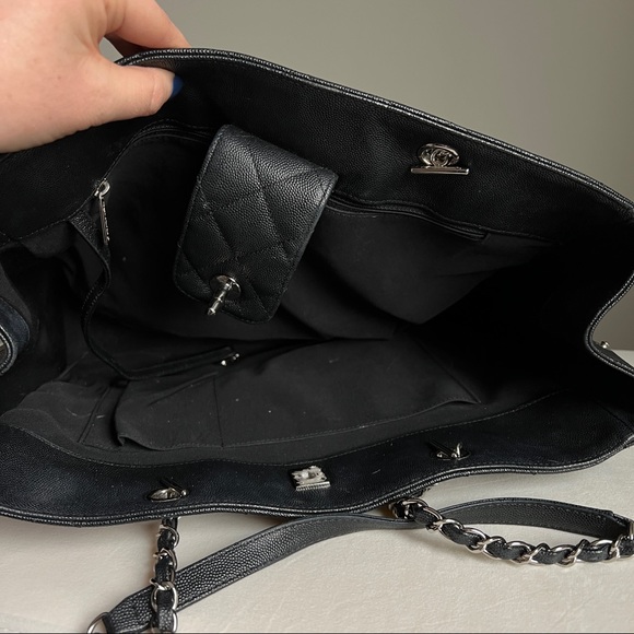 SOLD 🤩 Chanel shopper grain leather tote - Picture 10 of 16